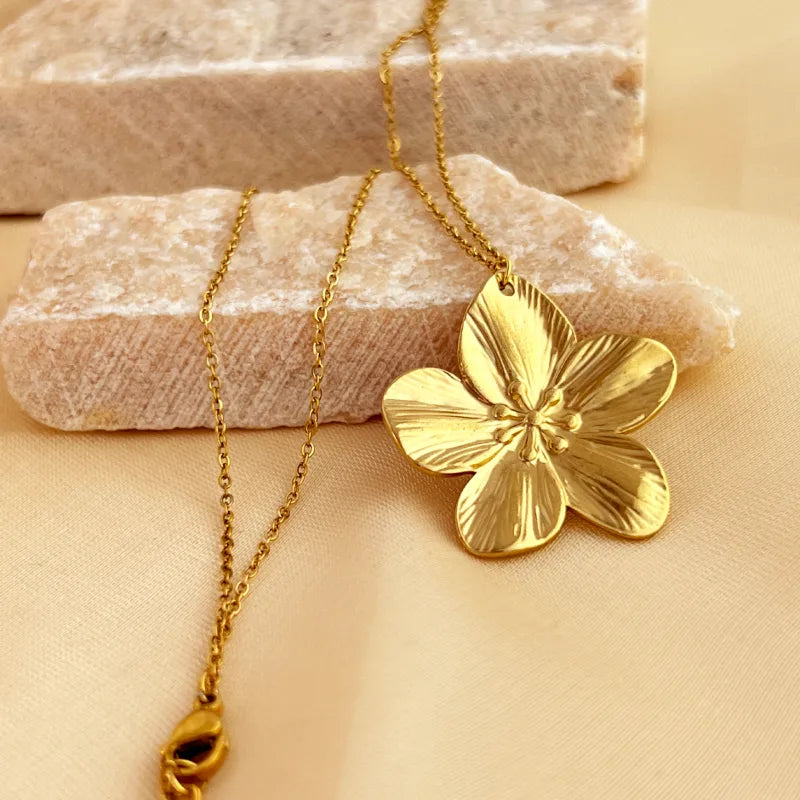 FRANGIPANE COLLIER