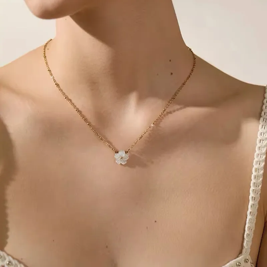 FLEURI COLLIER